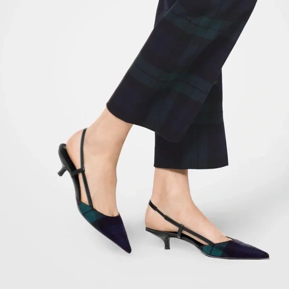 Michael Kors COLLECTION Hallie Runway Crackled Leather Pump, 41. Silver - Picture 15 of 16